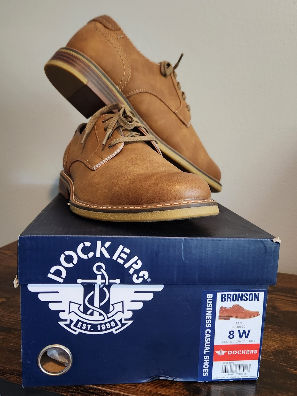Dockers Tan Bronson Men's Casual Oxfords. 8W